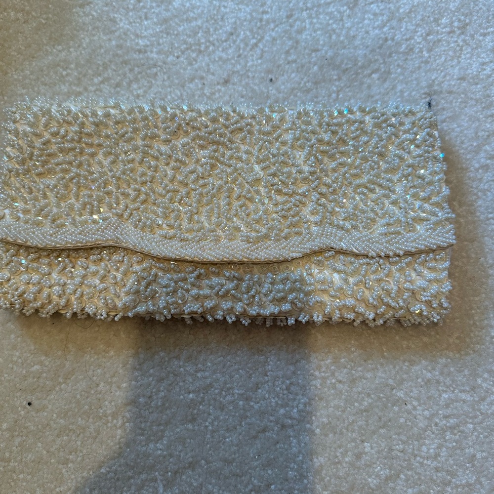 Vintage beaded clutch handbag Made In Hong Kong Evening/Wedding BagWhite/Cream